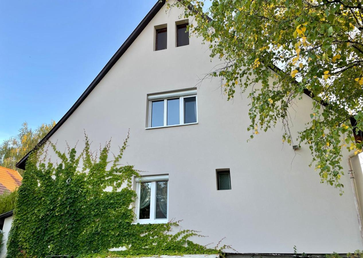 Veranda Apartman Ньиредьхаза Экстерьер фото