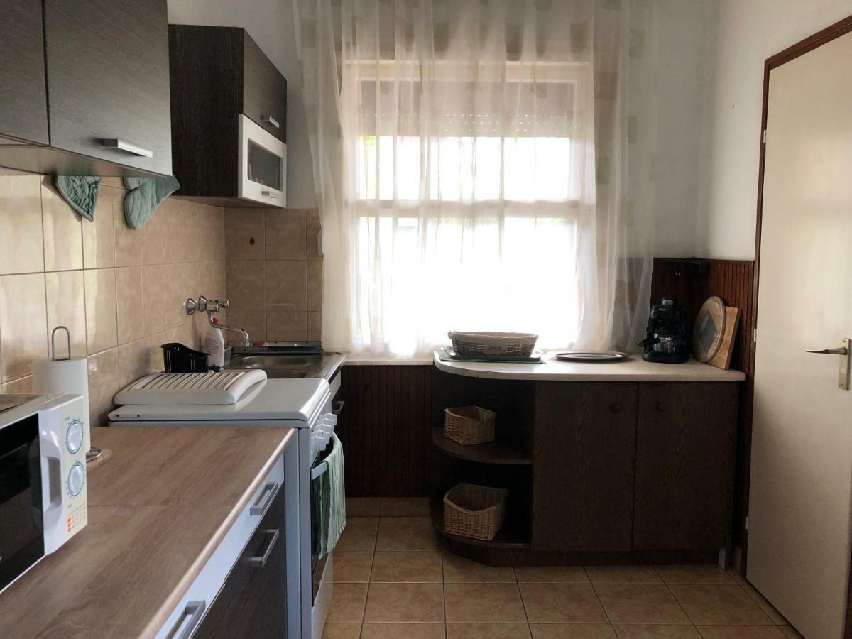 Veranda Apartman Ньиредьхаза Экстерьер фото