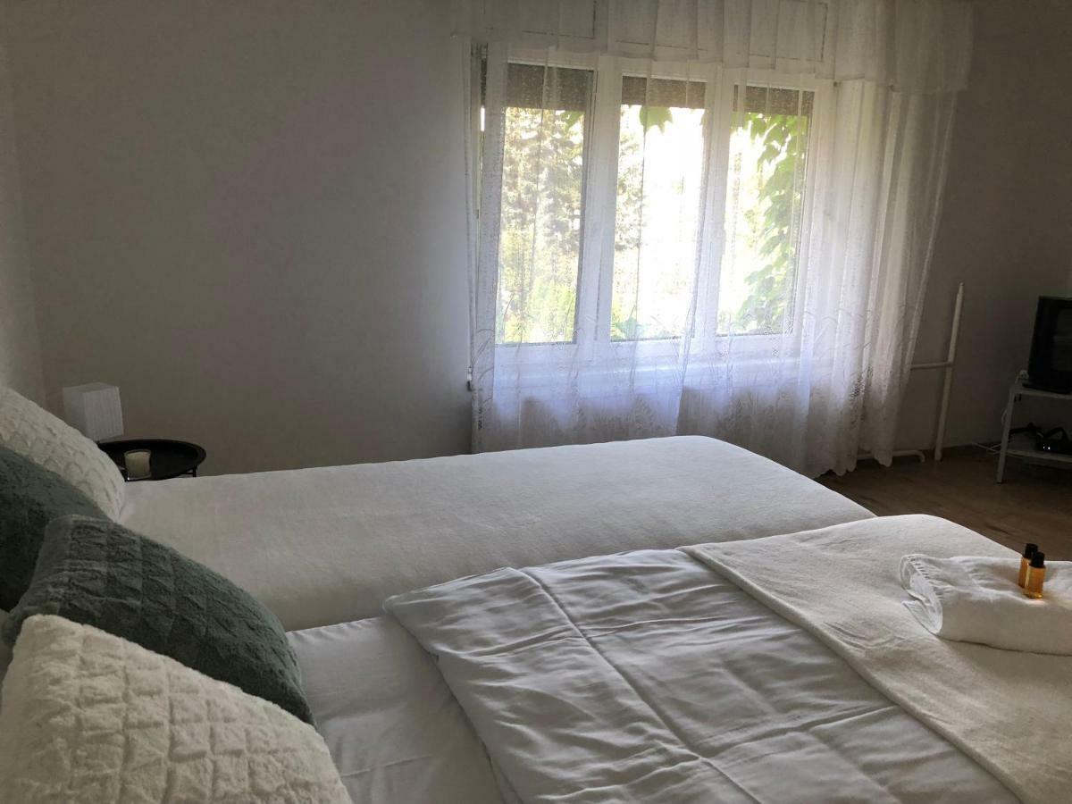 Veranda Apartman Ньиредьхаза Экстерьер фото