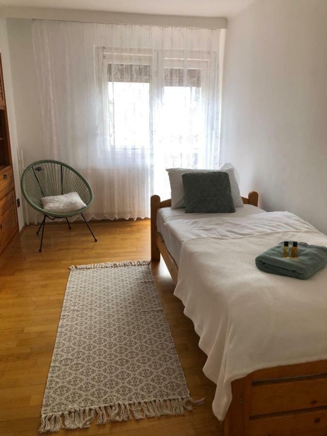 Veranda Apartman Ньиредьхаза Экстерьер фото